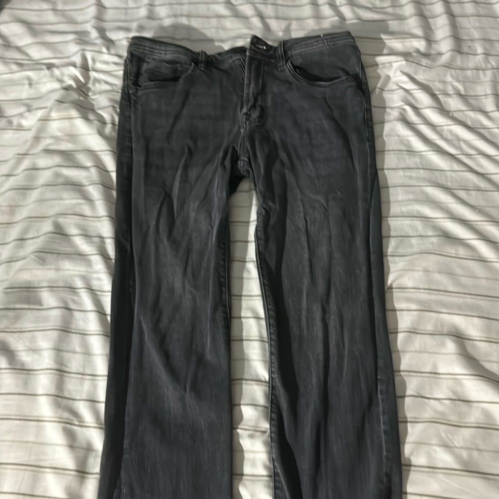 LIVERPOOL

Bryant Slim Straight Fit Jeans
31 | Dark Grey